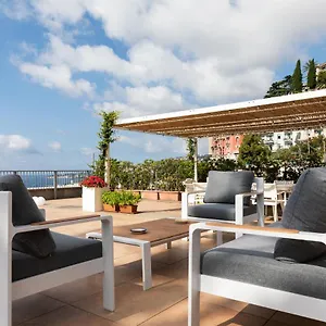 margherita-109.hotels-amalfi.com/