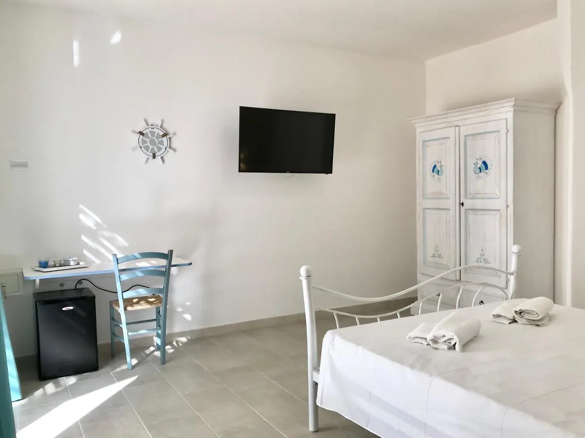 Aparthotel Angolo Mare Apartments & Rooms Porto Pino Italy