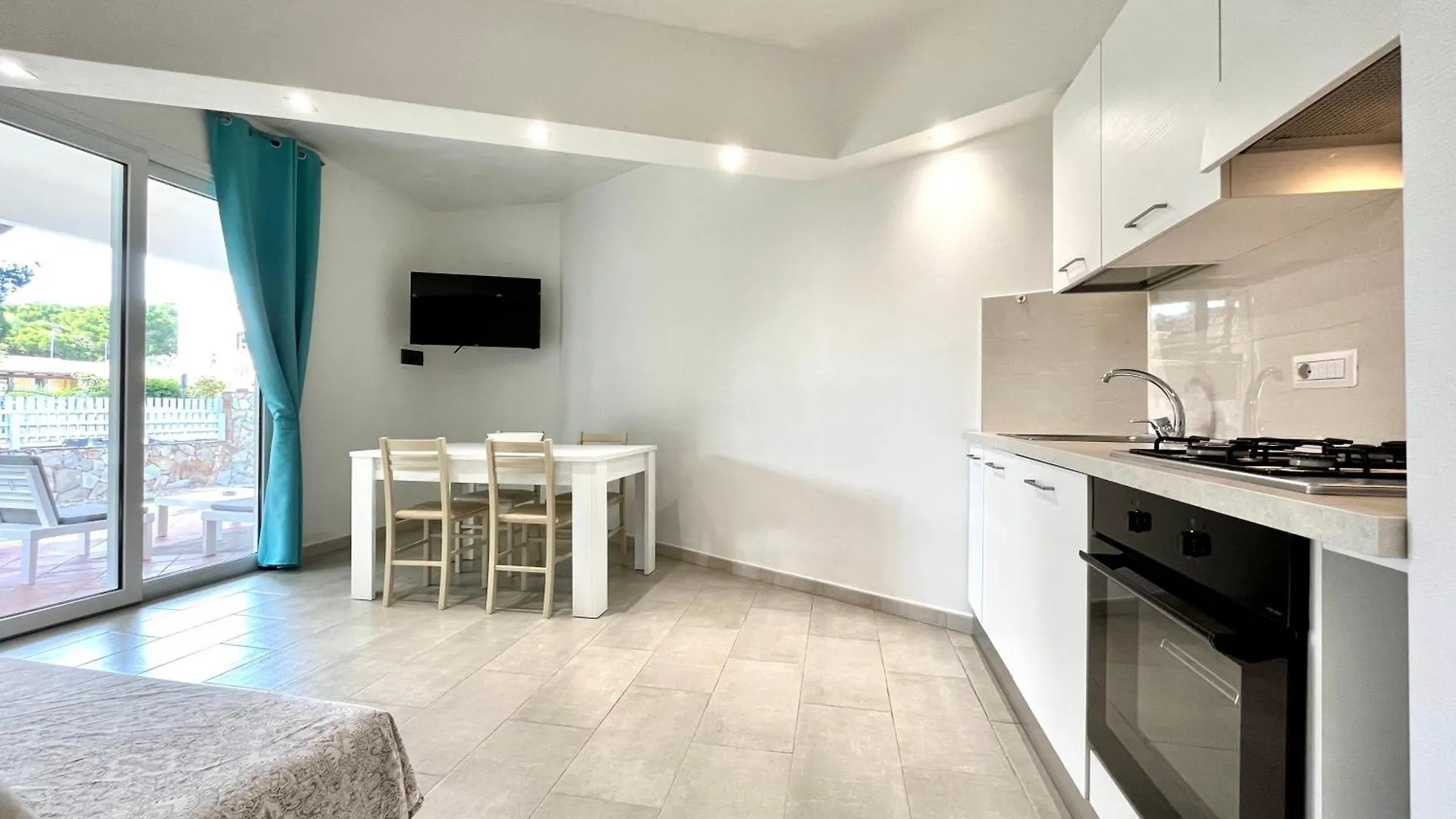 Aparthotel Angolo Mare Apartments & Rooms Porto Pino