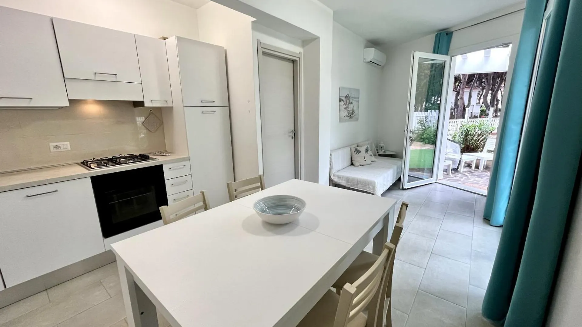 Angolo Mare Apartments & Rooms Porto Pino 0*,