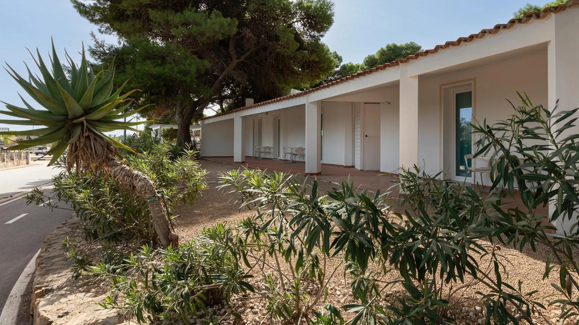 Aparthotel Angolo Mare Apartments & Rooms Porto Pino